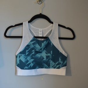 Under armour- sports bra🐳